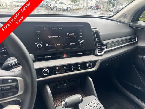 Used 2023 Kia Sportage LX FWD image 9