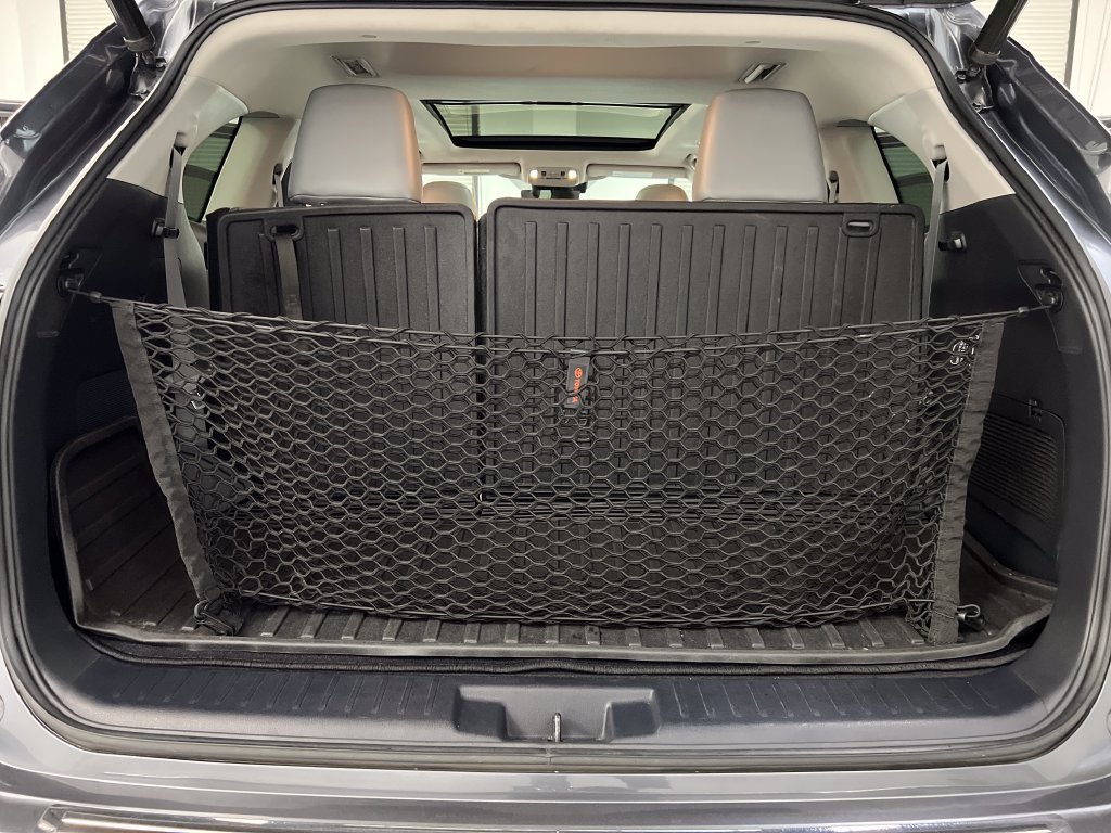 Used 2020 Toyota Highlander Platinum FWD image 41