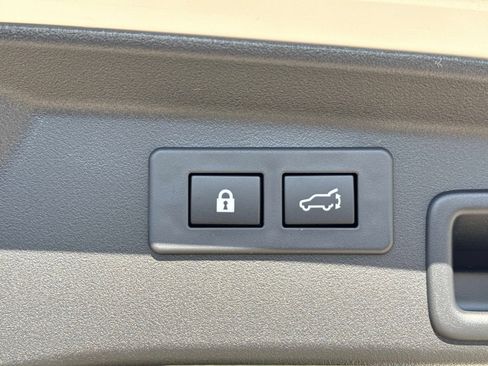 New 2026 Subaru Outback Limited w/ Premium/Limited Package 2 AWD/4WD image 13