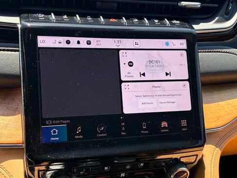 Used 2023 Jeep Grand Cherokee Summit AWD/4WD image 21