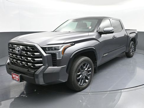 Used 2023 Toyota Tundra Platinum image 1