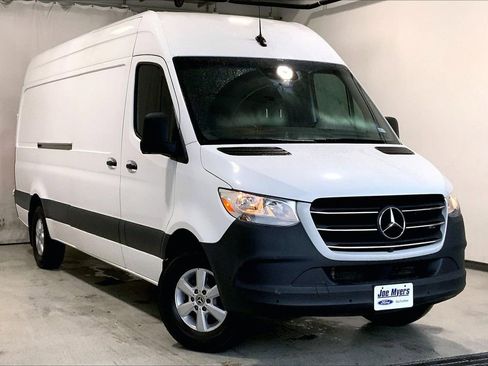 Used 2023 Mercedes-Benz Sprinter 2500 image 1
