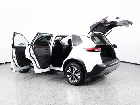 Used 2023 Nissan Rogue SV AWD/4WD image 14