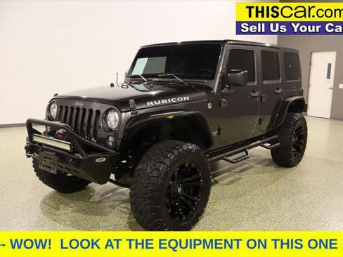Used 2017 Jeep Wrangler Unlimited Rubicon w/ Connectivity Group image 3