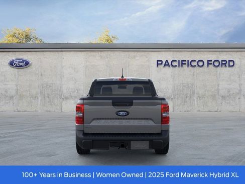 New 2025 Ford Maverick XL image 6