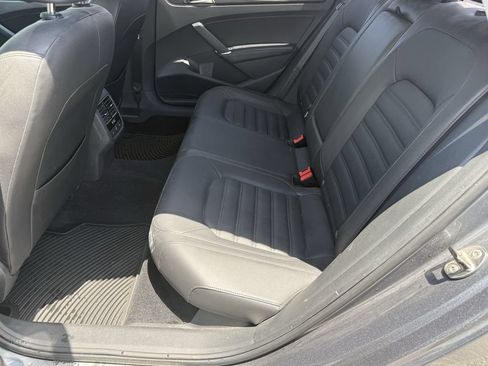Used 2017 Volkswagen Passat 1.8T SEL Premium FWD image 24