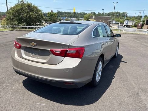 Used 2025 Chevrolet Malibu LT FWD image 6