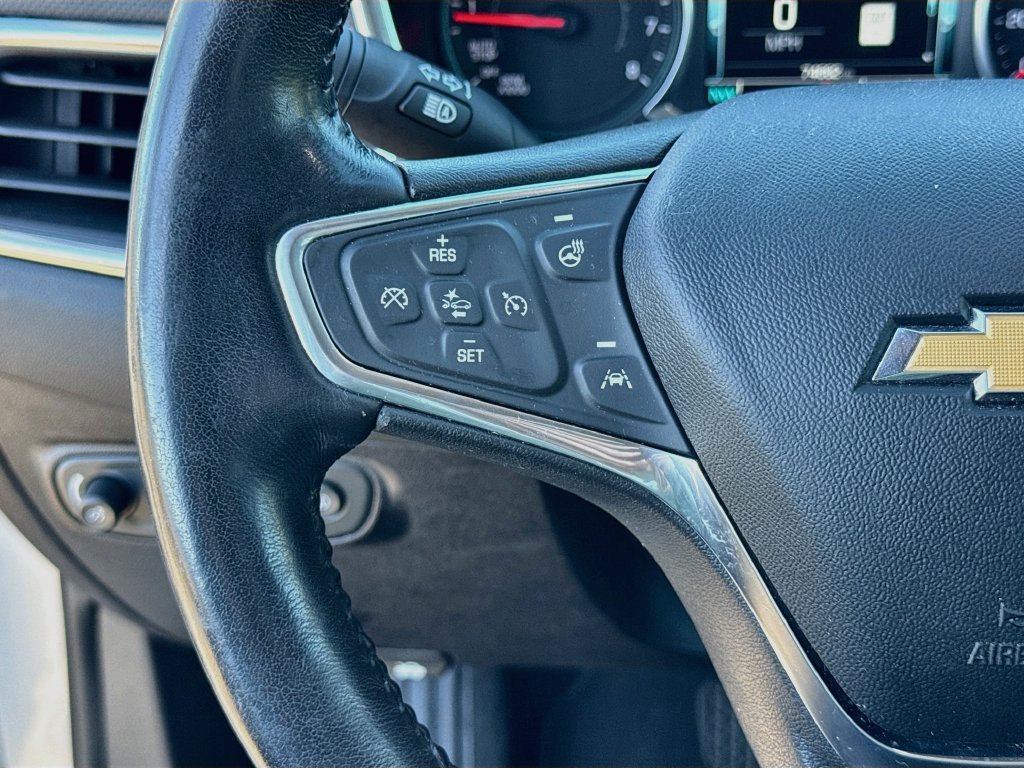 Used 2018 Chevrolet Equinox Premier w/ Infotainment II Package AWD/4WD image 19