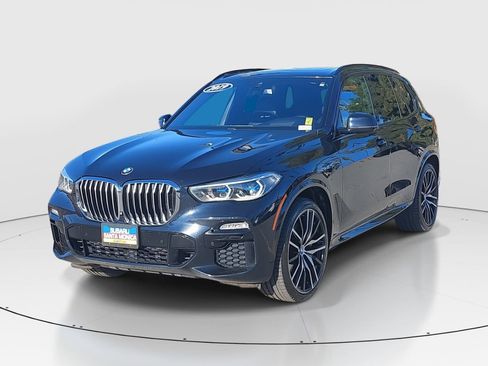 Used 2019 BMW X5 xDrive50i w/ M Sport Package image 3