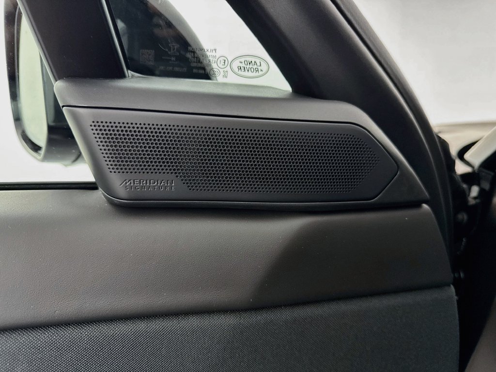 New 2027 Land Rover Range Rover Sport SV AWD/4WD image 19