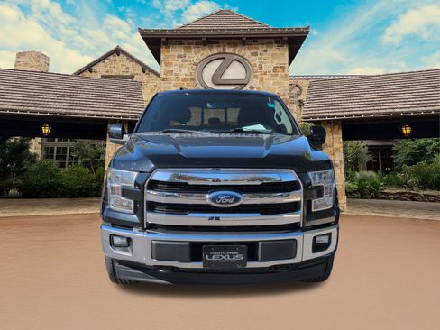 Used 2017 Ford F150 Lariat image 2