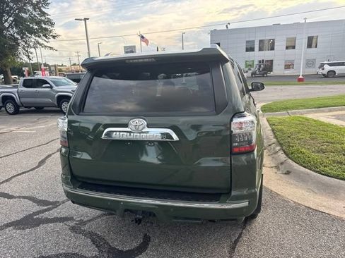 Used 2022 Toyota 4Runner Limited AWD/4WD image 8
