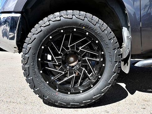 Used 2018 Toyota Tundra SR5 w/ SR5 Upgrade Package RWD image 8