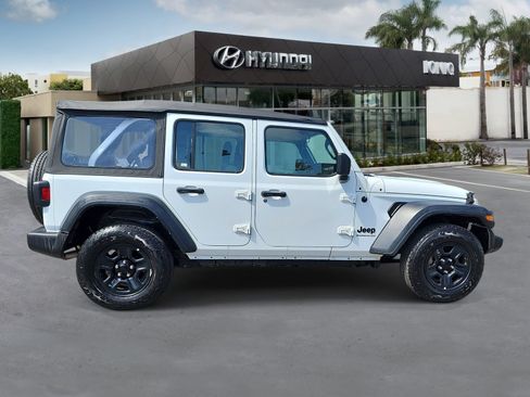 Used 2023 Jeep Wrangler Unlimited Sport AWD/4WD image 2