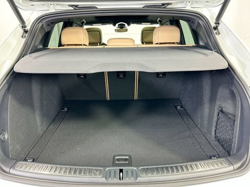 Used 2026 Porsche Macan AWD/4WD image 29