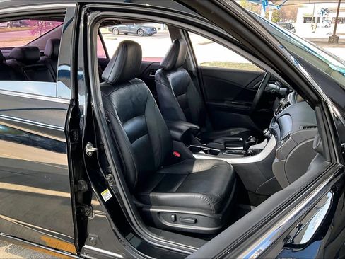Used 2015 Honda Accord EX-L image 9