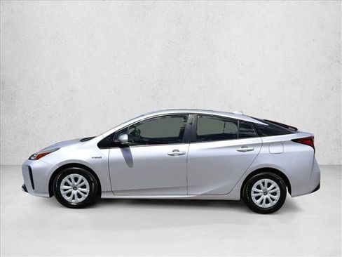 Used 2019 Toyota Prius LE w/ Carpet Mat Package FWD image 9