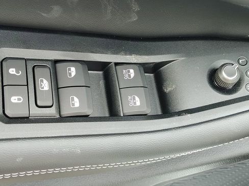 New 2026 Jeep Grand Cherokee Altitude AWD/4WD image 10