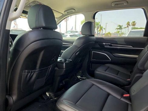 Used 2023 Kia Telluride S AWD/4WD image 15