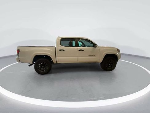 Used 2023 Toyota Tacoma Limited w/ Nightshade Package AWD/4WD image 9