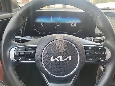 Certified 2025 Kia Sportage SX FWD image 19