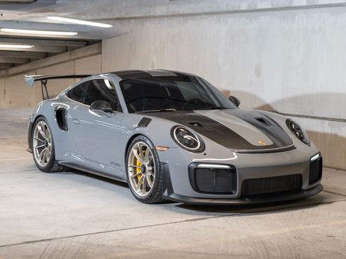 Certified 2019 Porsche 911 GT2 RS RWD image 8