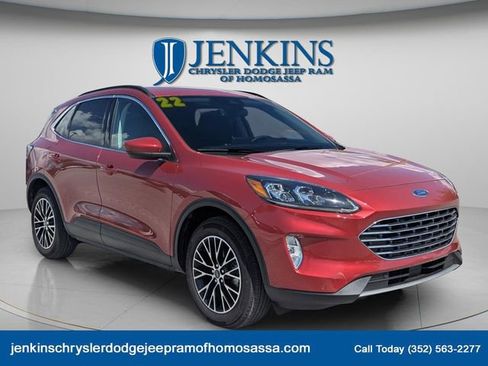 Used 2022 Ford Escape Titanium w/ Titanium Premium Package image 12