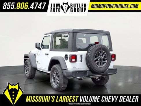 Used 2026 Jeep Wrangler Sport AWD/4WD image 8