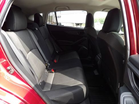 Used 2019 Subaru Crosstrek 2.0i AWD/4WD image 12