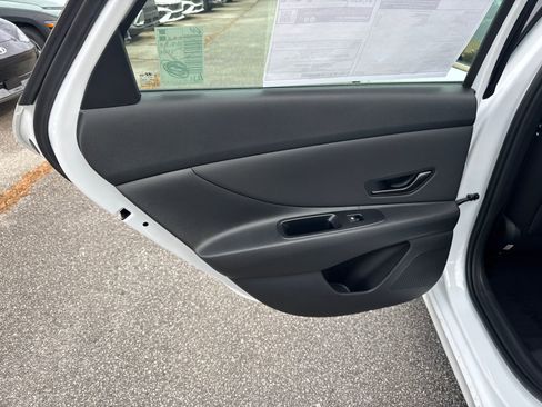 New 2026 Hyundai Elantra SEL Sport Premium FWD image 22