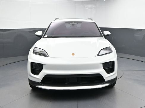 New 2024 Porsche Macan 4 Electric AWD/4WD image 27
