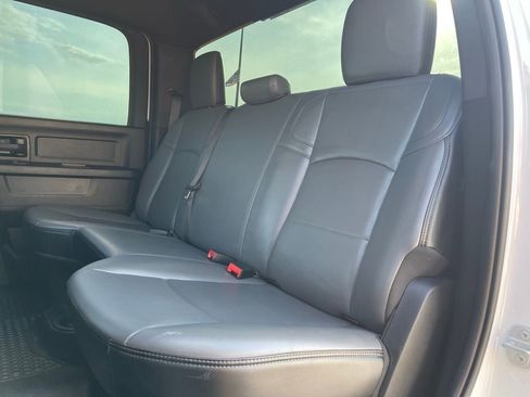 Used 2022 RAM 2500 Tradesman w/ Chrome Appearance Group AWD/4WD image 26