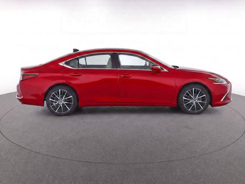 Used 2025 Lexus ES 350 w/ Premium Package FWD image 8