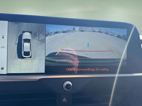 Used 2026 Toyota Crown Platinum image 21