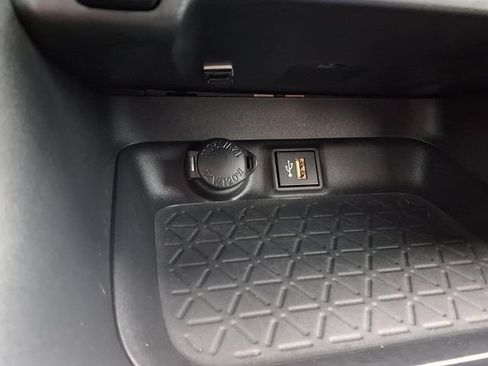 Used 2024 Toyota RAV4 XLE Premium FWD image 17