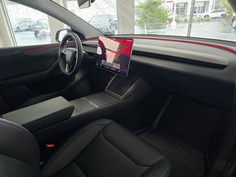 Used 2026 Tesla Model Y Premium image 50