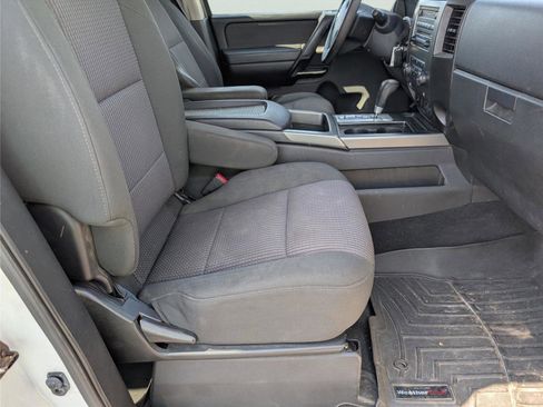 Used 2011 Nissan Titan SV w/ SV Value Truck Pkg image 38