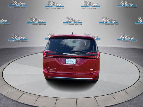 New 2026 Chrysler Pacifica Select AWD/4WD image 4
