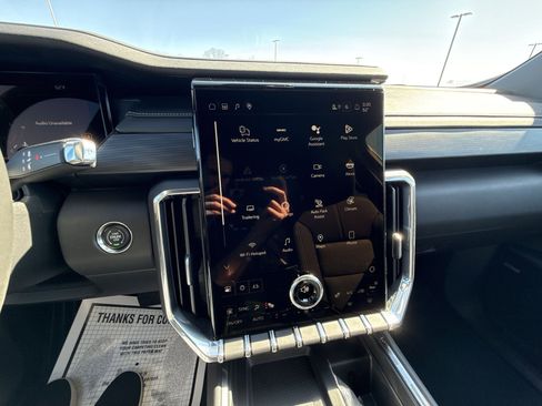 New 2025 GMC Acadia Elevation w/ Super Cruise Package image 13