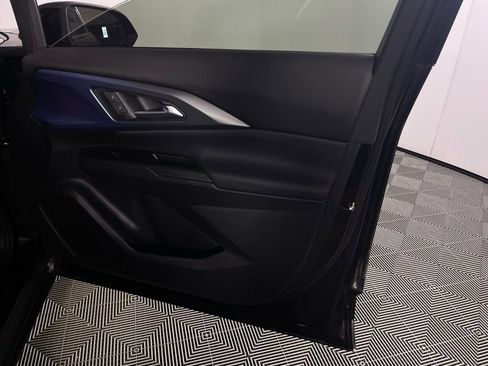 Used 2024 Chevrolet Equinox EV LT image 31