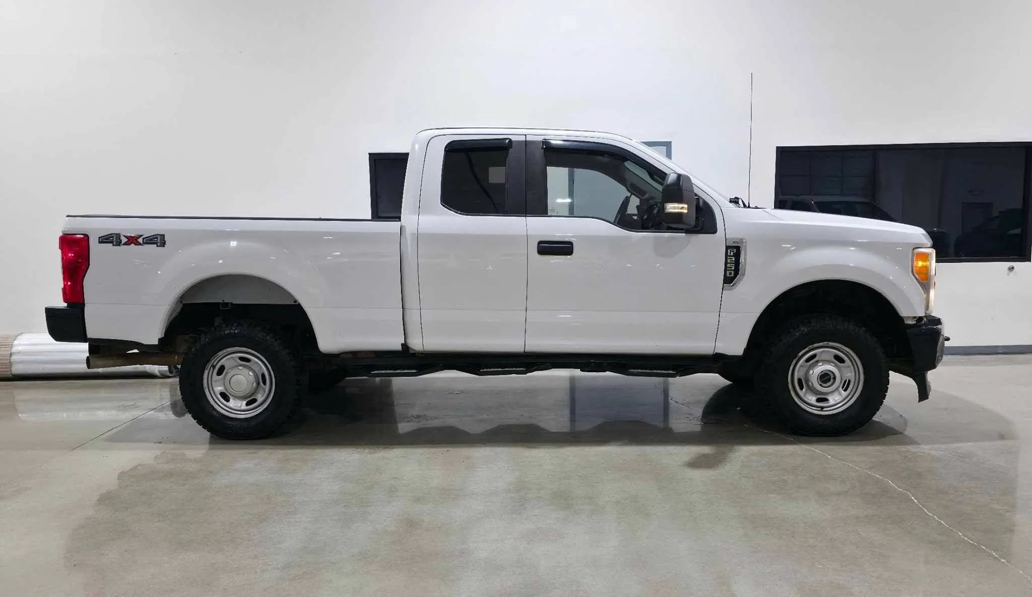 Used 2017 Ford F250 XL w/ Power Equipment Group AWD/4WD image 2