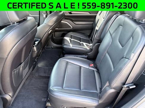 Certified 2025 Kia Telluride S FWD image 7