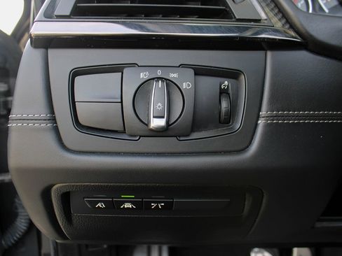 Used 2015 BMW M4 Convertible image 38