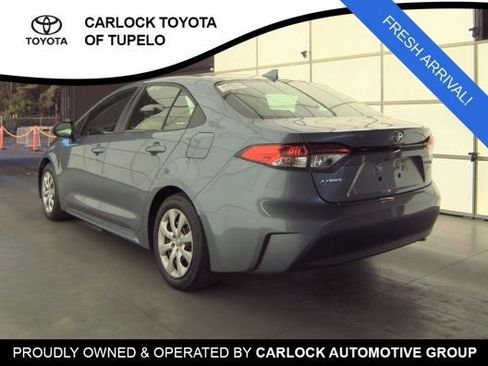 Used 2025 Toyota Corolla LE FWD image 5