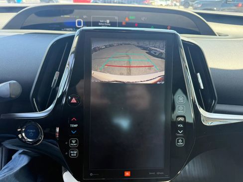 Used 2019 Toyota Prius Prime Advanced image 22