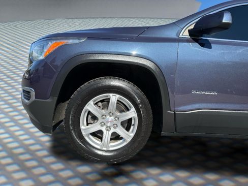 Used 2018 GMC Acadia SLE FWD image 11