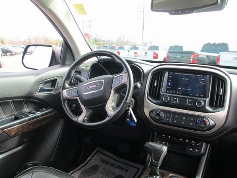 Certified 2021 GMC Canyon Denali image 22