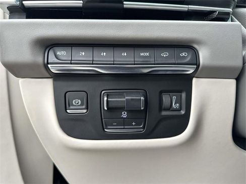 Certified 2025 Cadillac Escalade Sport Platinum w/ LPO, Floor Liner Package image 47