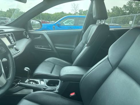 Used 2016 Toyota RAV4 SE AWD/4WD image 30