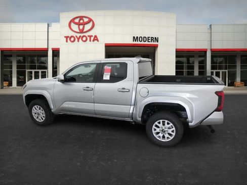 New 2025 Toyota Tacoma SR5 image 11
